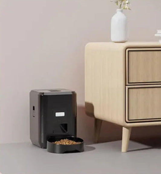 MealSync Pro: Precision Smart Automatic Pet Feeder